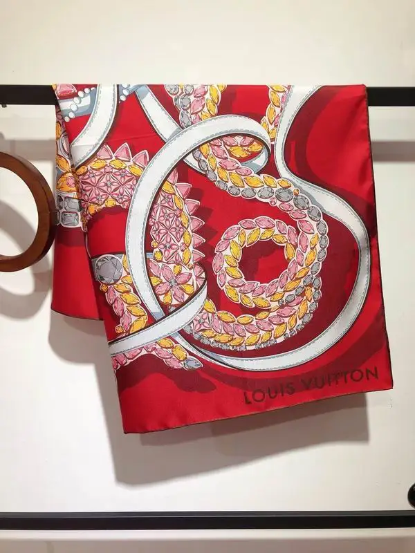 LV silk scarf 90X90cm E32 (22)